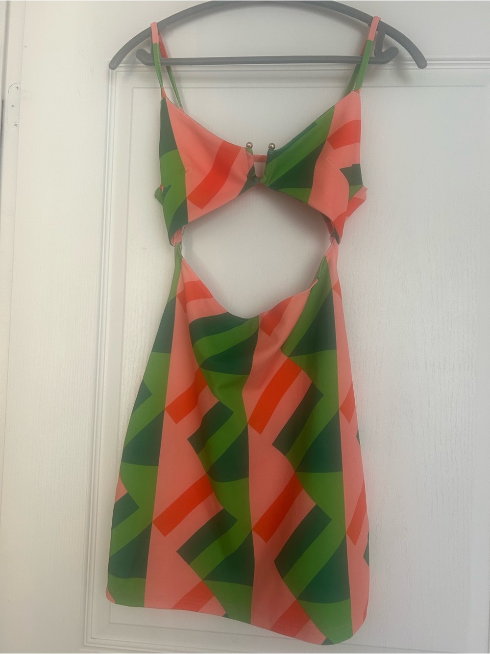 Retro style geometric mini dress with cutout green pink orange
